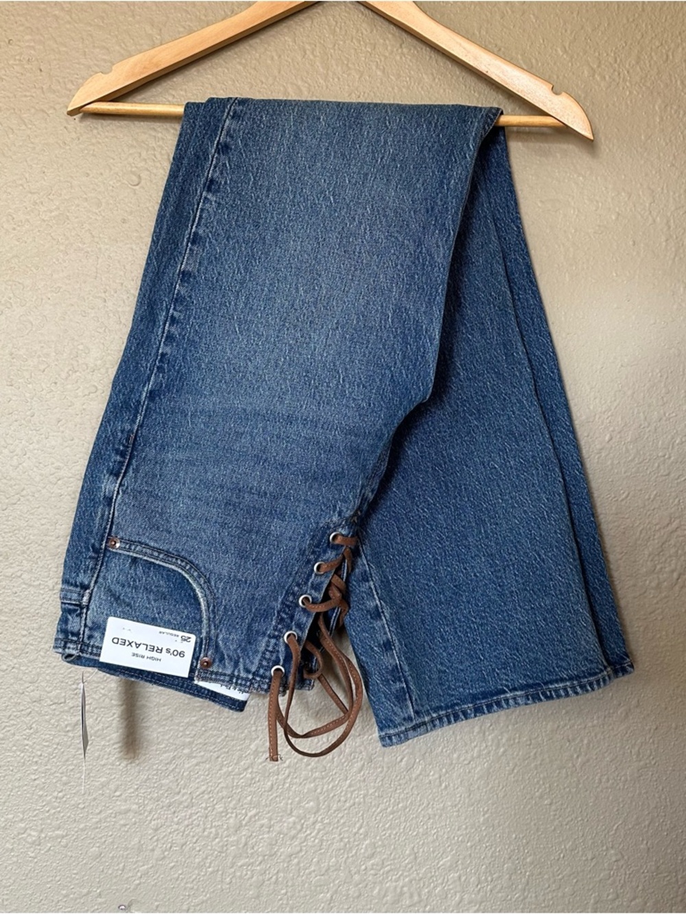 Abercrombie & Fitch Woman’s Dark Blue Relaxed Jeans with Brown Lace-Up Detail